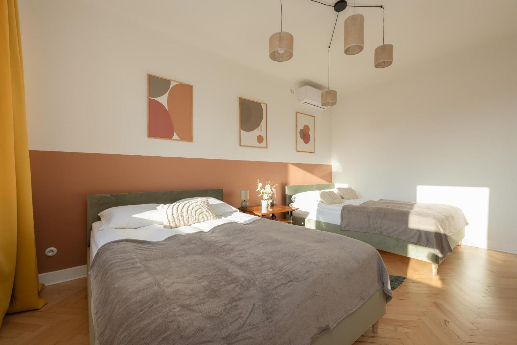 Apartment For 6 People Near Royal Baths Park By Renters Prestige Варшава Екстериор снимка