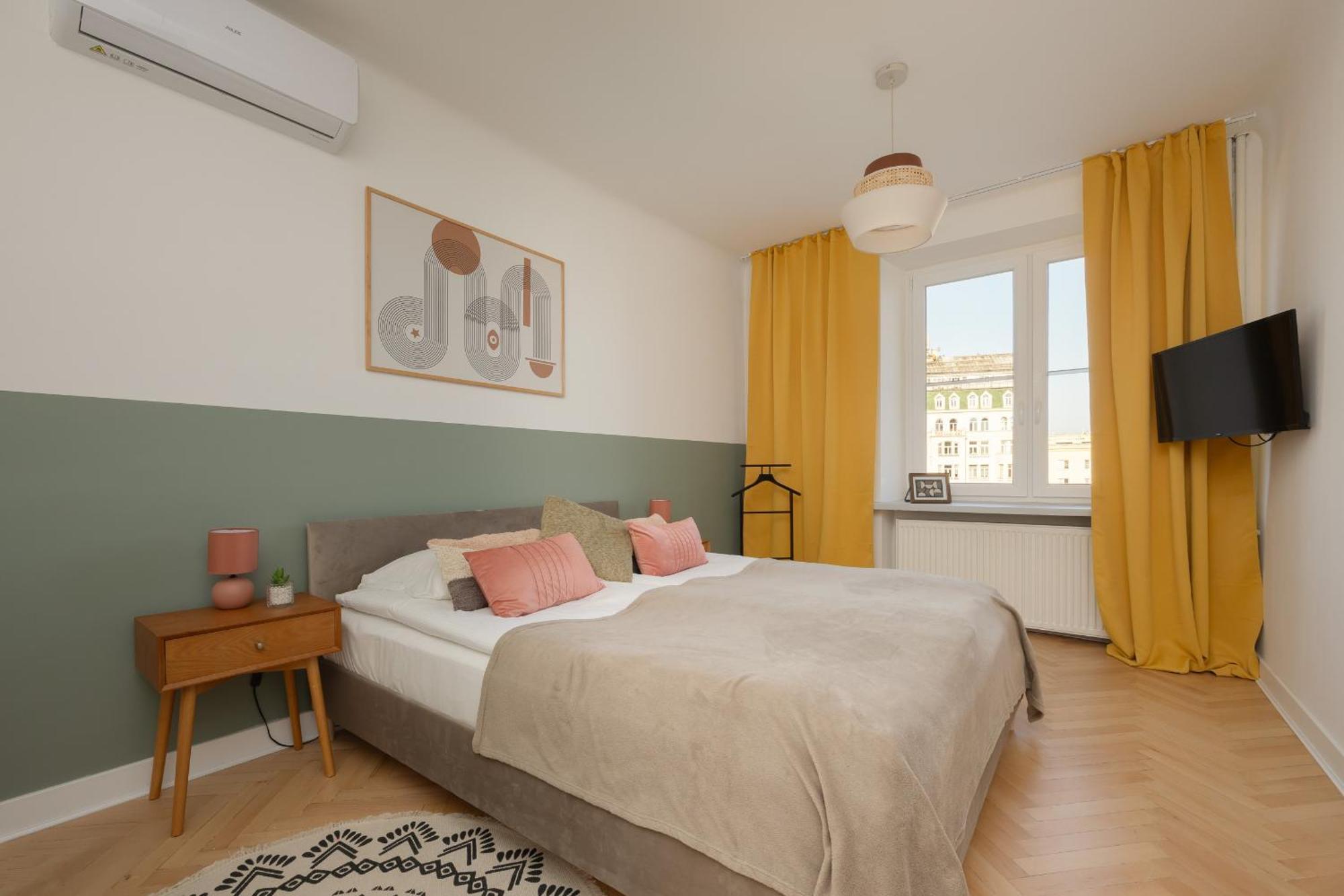 Apartment For 6 People Near Royal Baths Park By Renters Prestige Варшава Екстериор снимка