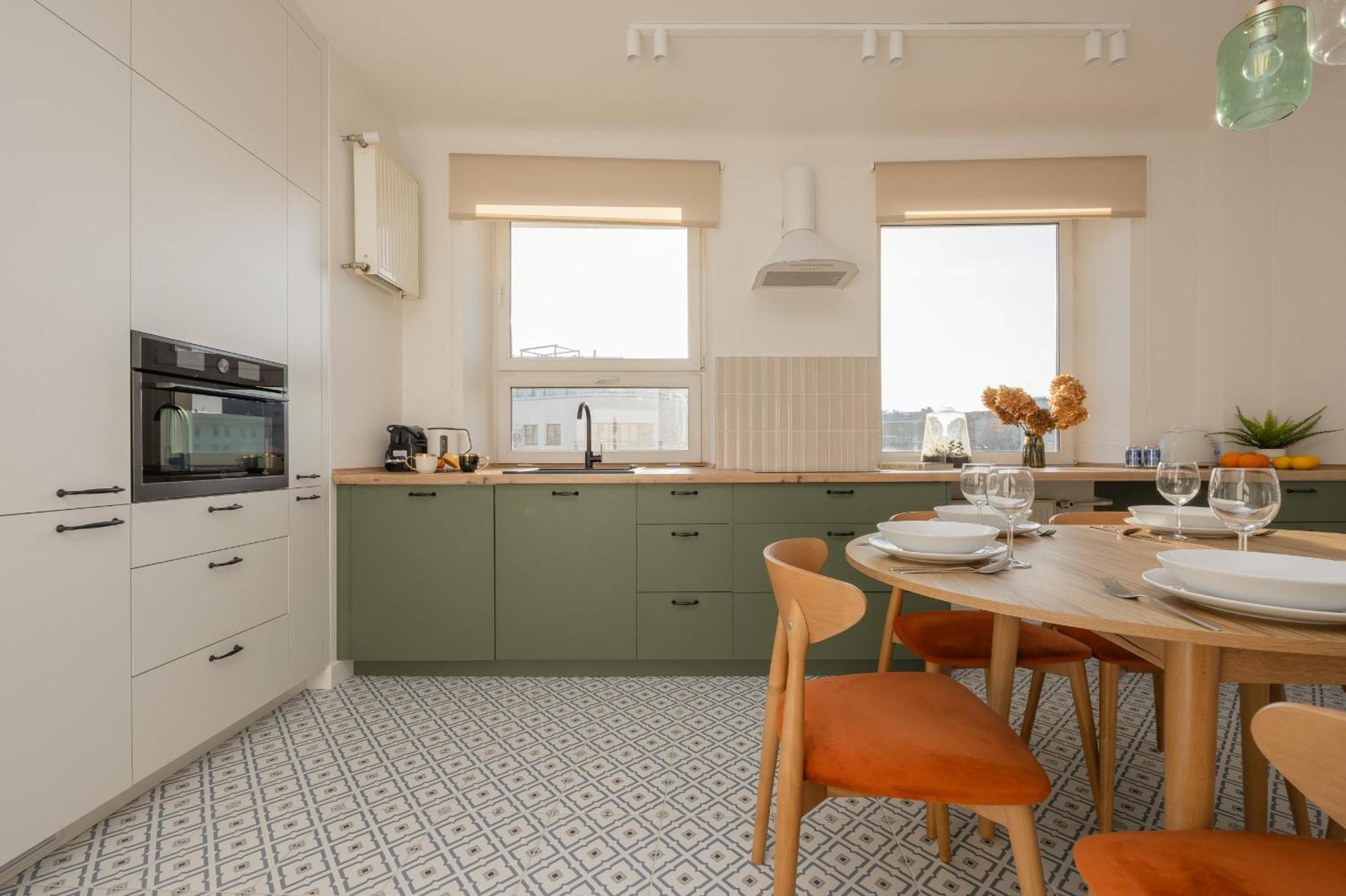Apartment For 6 People Near Royal Baths Park By Renters Prestige Варшава Екстериор снимка