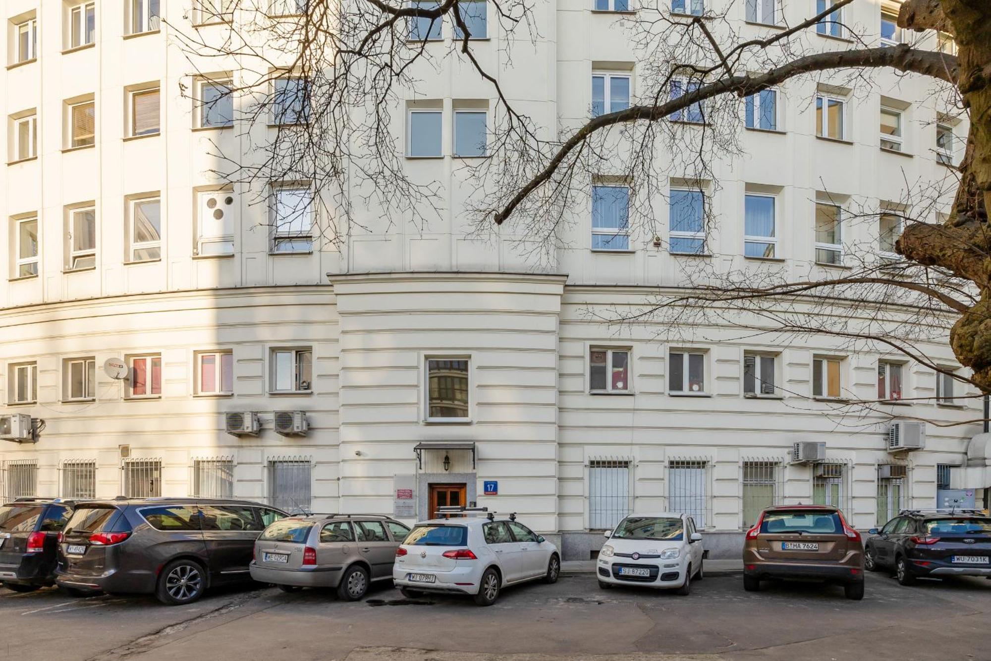 Apartment For 6 People Near Royal Baths Park By Renters Prestige Варшава Екстериор снимка